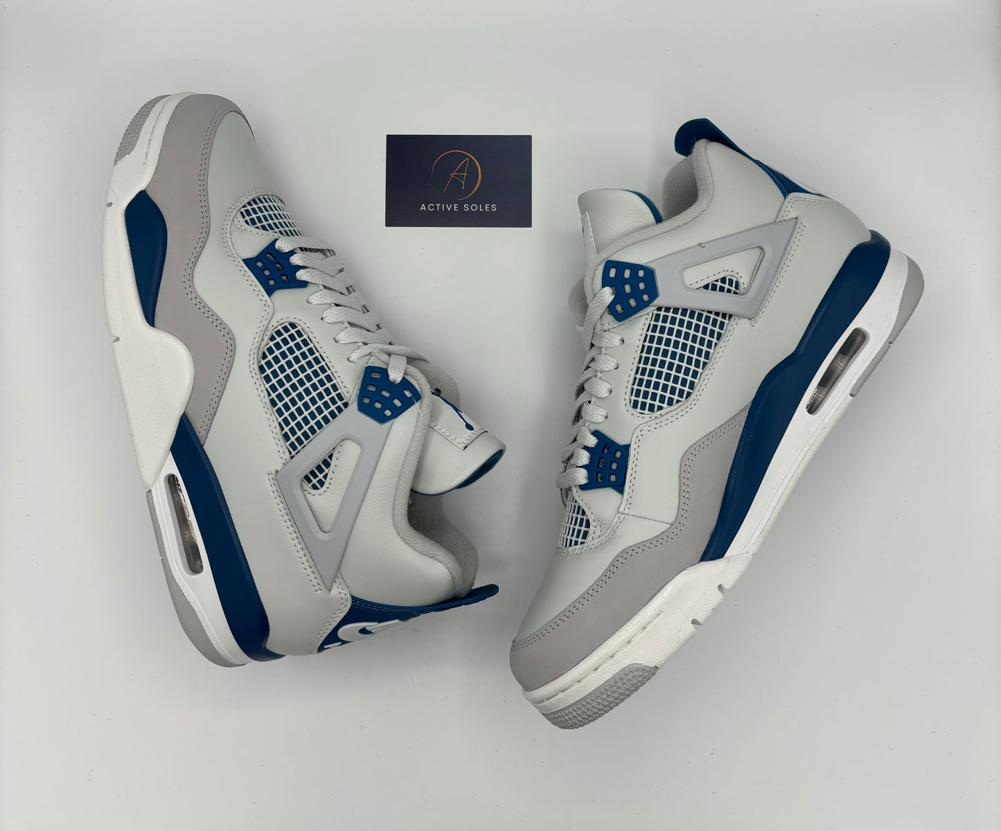 Air Jordan 4 Retro ‘Military Blue’