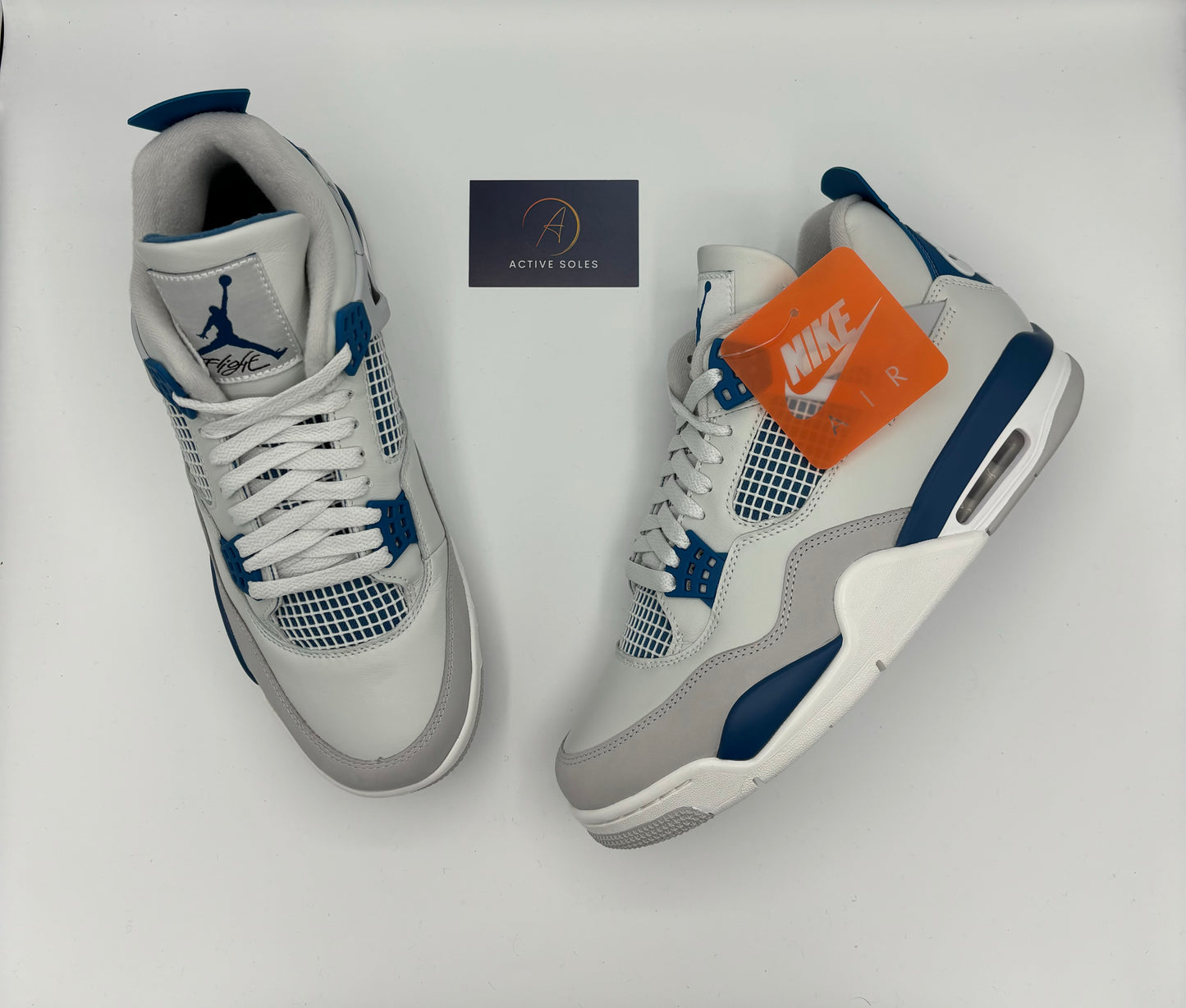 Air Jordan 4 Retro ‘Military Blue’